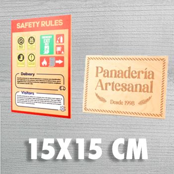 PLACA GRABADA DE MADERA CUADRADA 15X15 CM